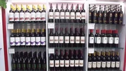 同為零售，為何超市接連倒閉而便利店生意越來越好？——酒類零售視角的啟示